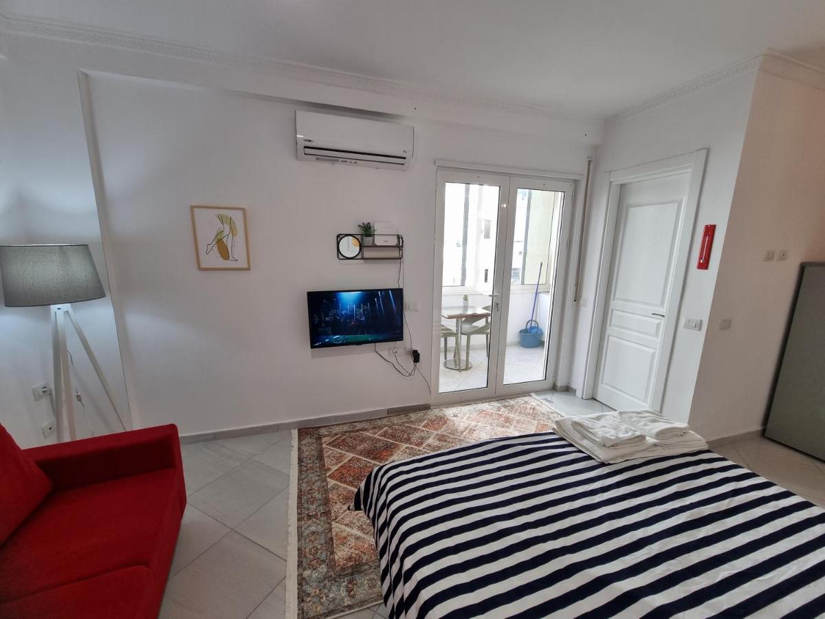 Апартаменти New Modern Studio In Central Тирана Екстер'єр фото